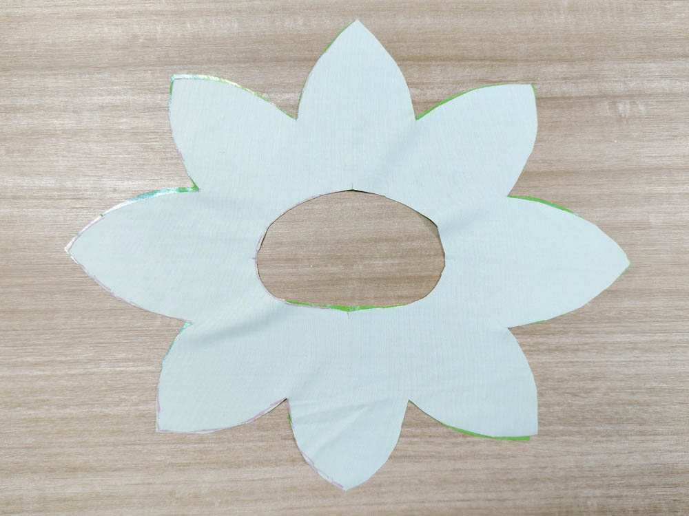 Placement of the green section used for the pumpkin leaf detail 5