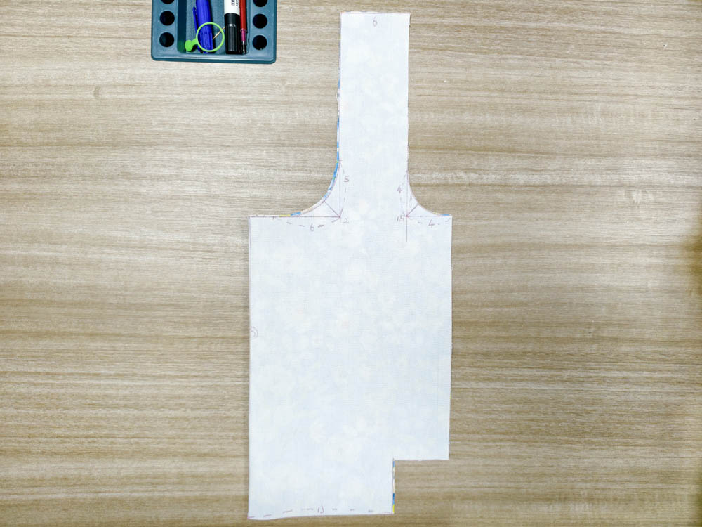 cut through the folded fabric 1